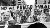 plaza de mayo beyaz başörtülü analar